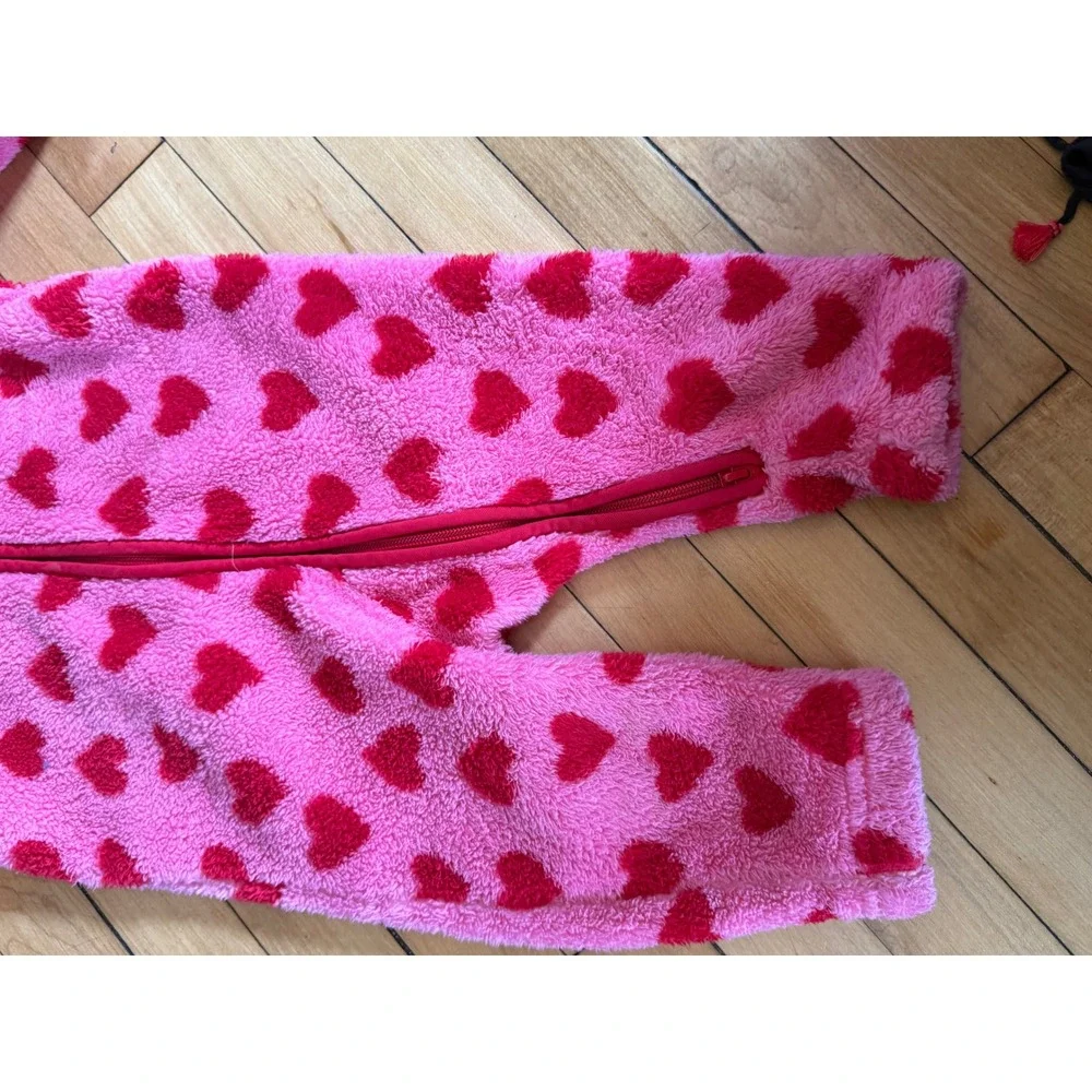 Hanna Andersson pink fleece red‎ heart one piece hooded jumpsuit infant